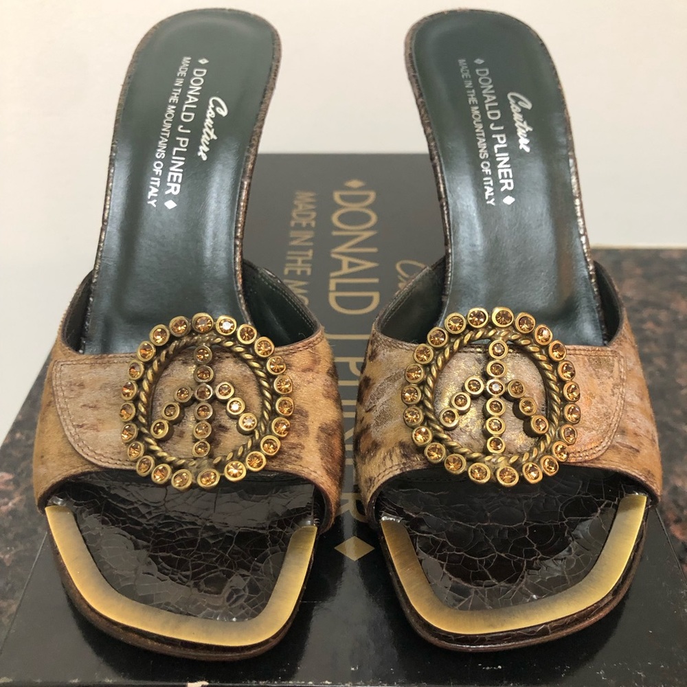 NWOT Donald J Pliner Couture Destressed Real Fur